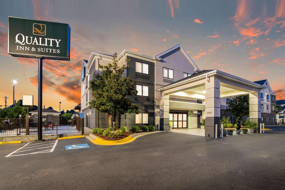 Quality Inn & Suites